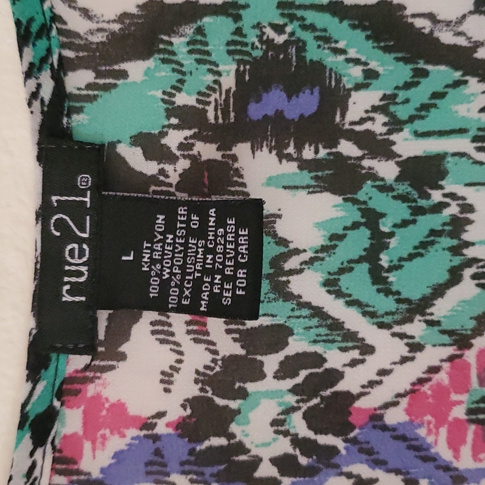 Tank top - Picture 3 of 3
